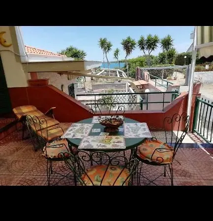 Terrazza Fronte Mare Сasa de vacaciones *